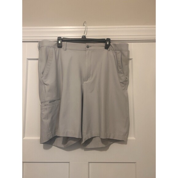 Greg Norman Everbest Golf Shorts Size 40 Pale Gray Stretch Pockets Lightweight - Picture 1 of 5